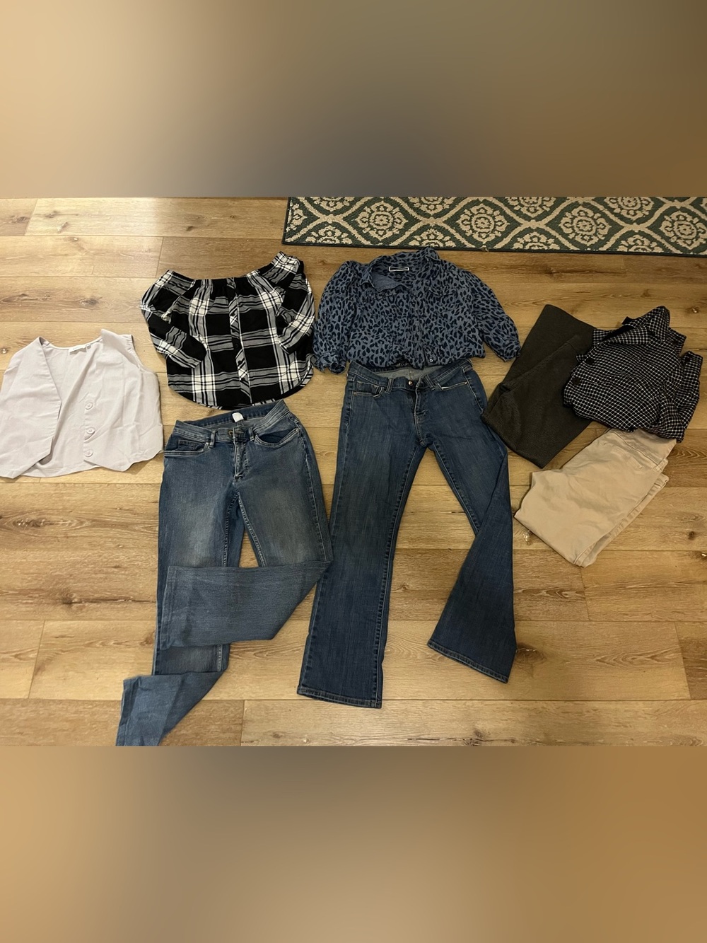Women’s 8 piece lot - Venus & Express jeans, dress pants, vest, shirts & jacket